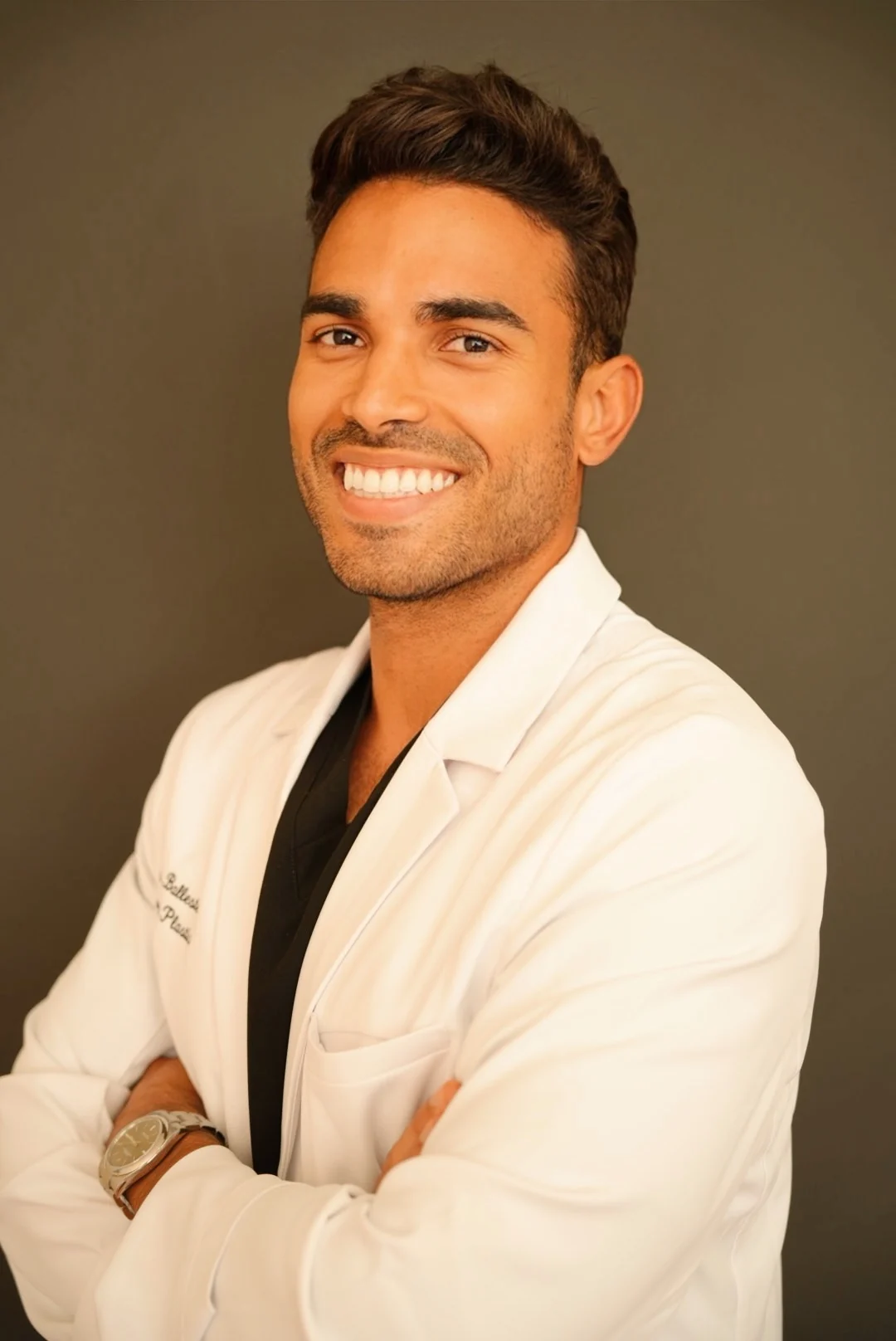 Dr. José Ballester en retrato profesional